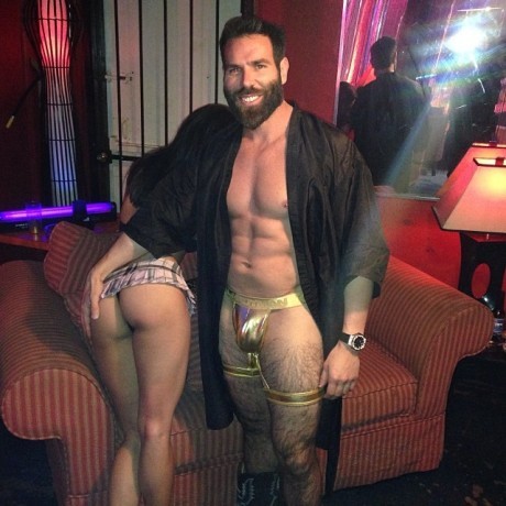 top-10-fotos-wtf-dan-bilzerian-07.jpg