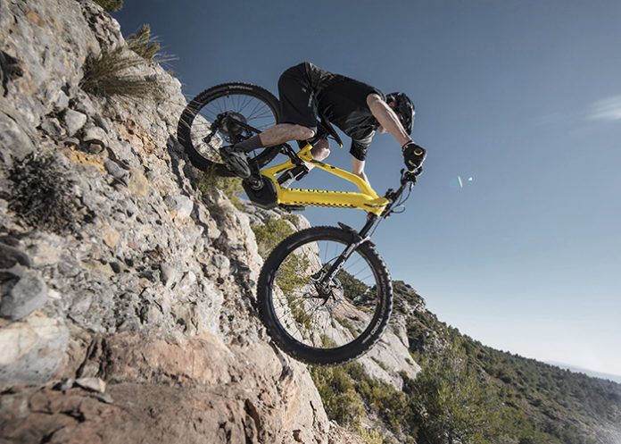 Peugeot presenta bicicleta de montaña eléctrica