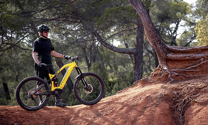 Peugeot presenta bicicleta de montaña eléctrica