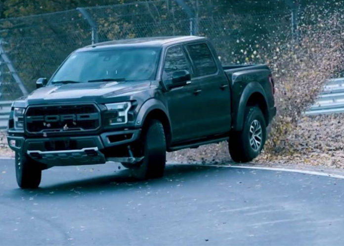 Ford Lobo Raptor hace drifting en Nürburgring (Video)