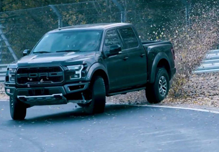 Ford Lobo Raptor hace drifting en Nürburgring (Video)