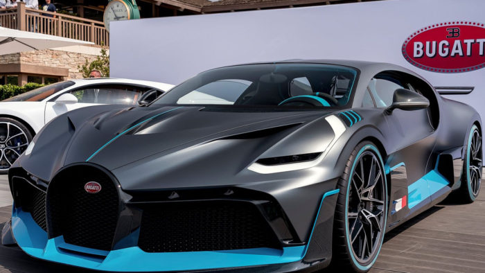 ¿Bugatti Divo hace palidecer a Bugatti Chiron?
