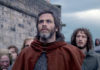 Netflix lanza tráiler de ‘Legítimo Rey’ película protagonizada por Chris Pine