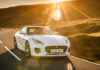 Jaguar celebra 70 años del lanzamiento del XK120 con el F-Type Chequered Flag Edition