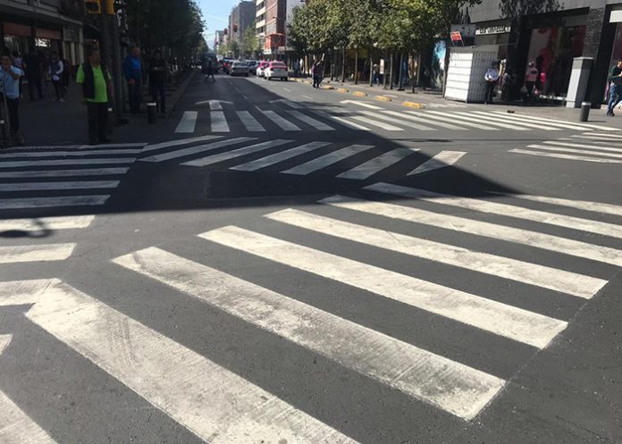 Invierte Gobierno CDMX en cruces peatonales