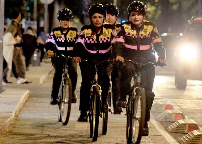 Mujeres policía cuidarán a ciclistas en la CDMX