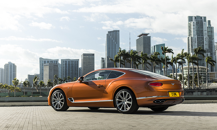Bentley presenta los nuevos Continental GT V8 y GT V8 convertible