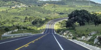 México carreteras hechas de plástico