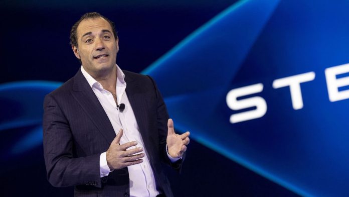 El costo oculto de la electrificación: Stellantis alerta sobre empleo, industria y consumo